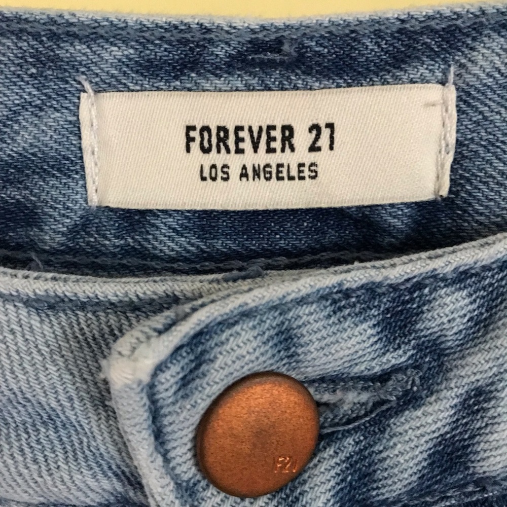 Forever 21 Ripped Jeans - Picture 5 of 5
